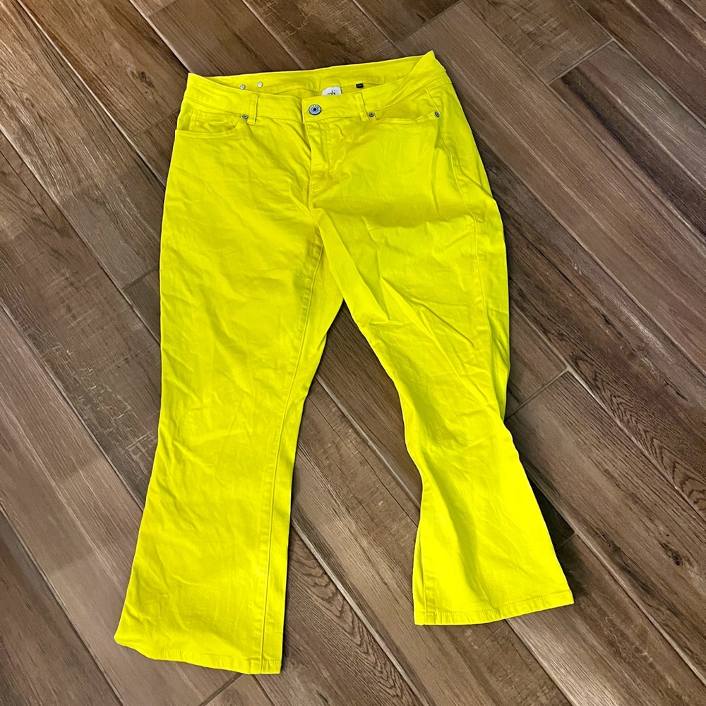 Yellow Cabi cropped jeans